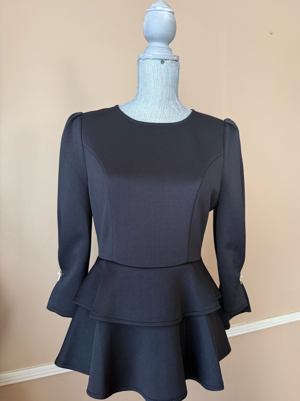 GRACIA 🖤 BLACK PEPLUM TIERED LONG-SLEEVE BLOUSE 🖤 SIZE MEDIUM 🌟NWT🌟